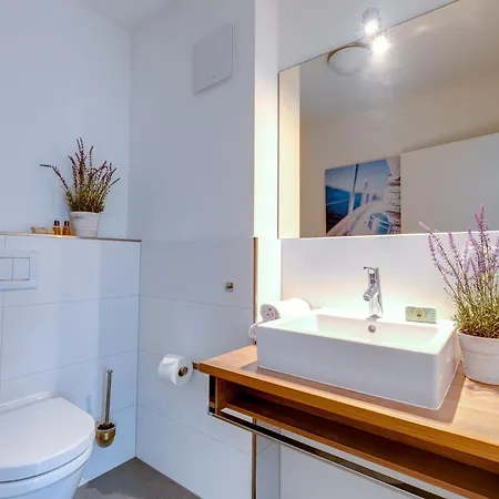 Port Side דירה אולפניץ