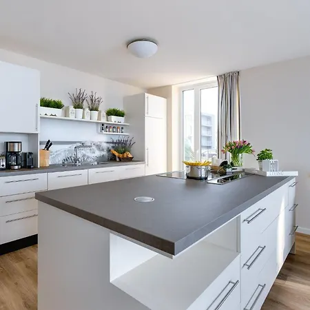 Port Side אולפניץ